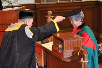 Conferment of the degree of Doctor of Social Sciences <i>honoris causa</i> upon Professor FAN Jinshi