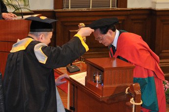 Conferment of the degree of Doctor of Social Sciences <i>honoris causa</i> upon Professor WANG Shenghong