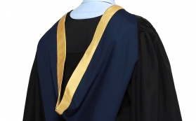Hood for Faculty of Business and Economics