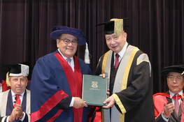 (From left) The Hon Abraham SHEK Lai Him and Pro-Chancellor Dr the Honourable Sir David Li Kwok-po