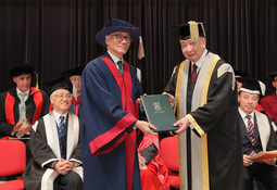 (From left) Professor Chow Shew-ping and Pro-Chancellor Dr the Honourable Sir David Li Kwok-po
