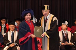 (From left) Ms Maisy Ho Chiu-ha and Pro-Chancellor Dr the Honourable Sir David Li Kwok-po