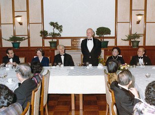 於香港大學畢業生議會廳舉行的晚宴