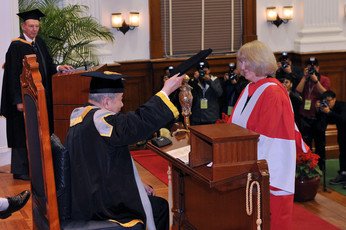 Conferment of the degree of Doctor of Science <i>honoris causa</i> upon Dr Mary-Claire KING