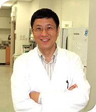 Professor Guan Xinyuan